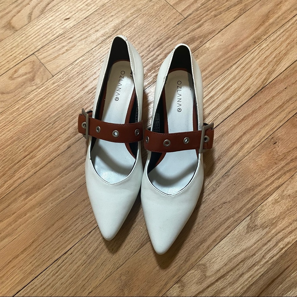 COPY - Leather flat, brand new, never been used